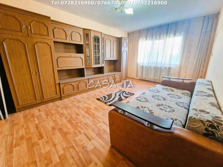 Apartament cu 2 camere decomandat, mobilat în Central