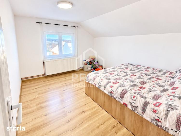 Casă cu 4 camere cu Teren 800 Mp în Valea Lungă