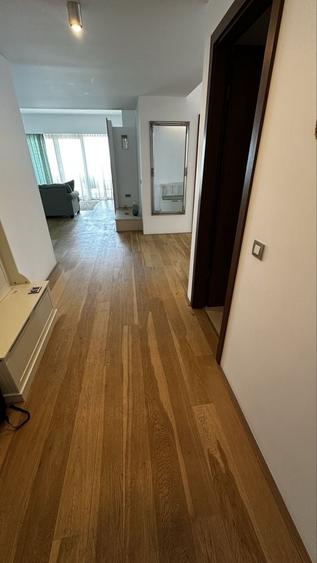 Apartament cu 3 camere decomandat în Palazu Mare