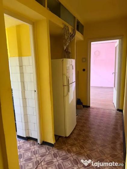 Apartament cu 2 camere nedecomandat în Central