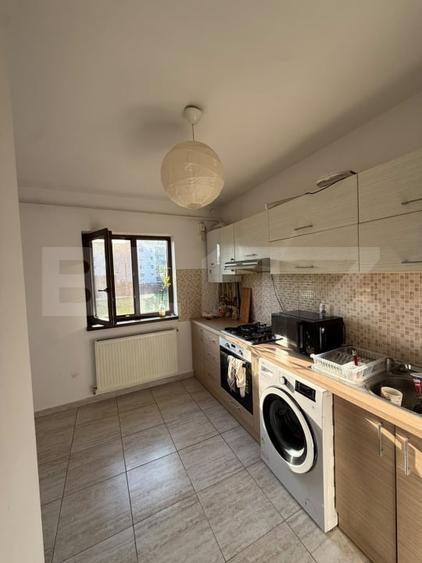 Apartament cu 2 camere decomandat, mobilat în Tractorul