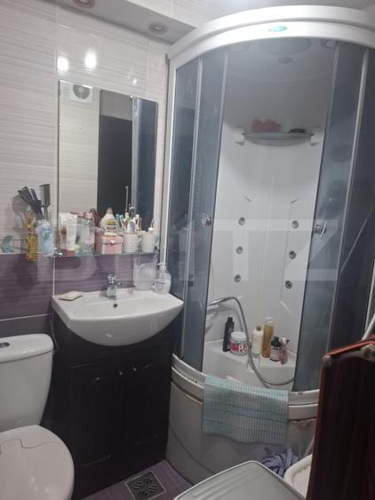 Garsonieră decomandată, mobilată în Nicolina