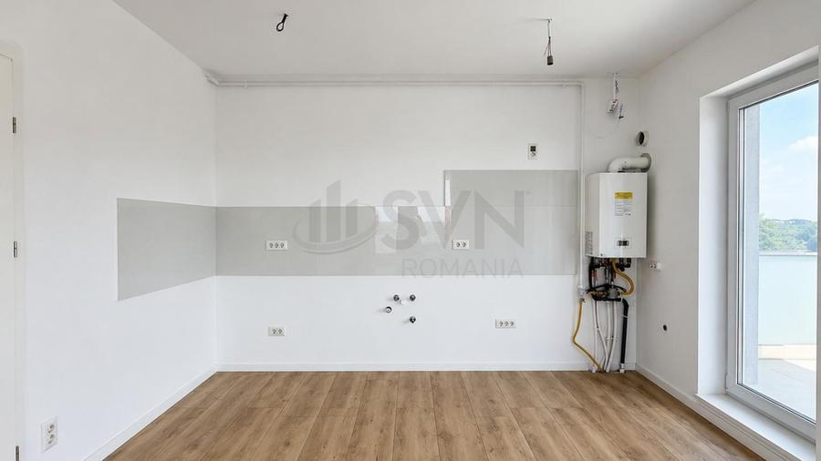 Apartament cu 3 camere decomandat în Sisești