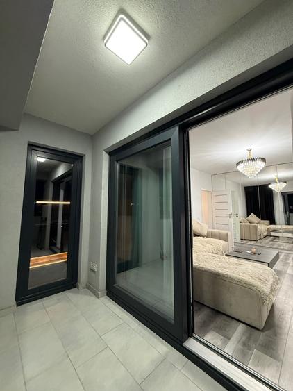 Apartament cu 2 camere decomandat în Titan