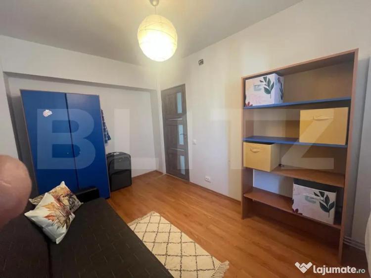 Apartament cu 3 camere decomandat, mobilat în Craiovița Nouă