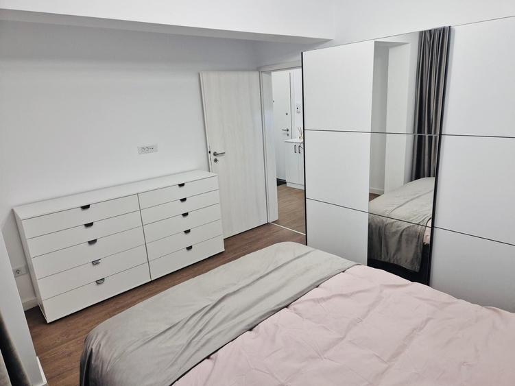 Apartament cu 2 camere decomandat în Dobroești