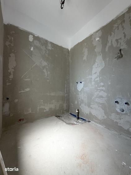 Casă cu 4 camere cu Teren 350 Mp în Mircea cel Bătrân