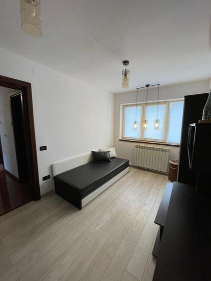 Apartament cu 3 camere în Precista