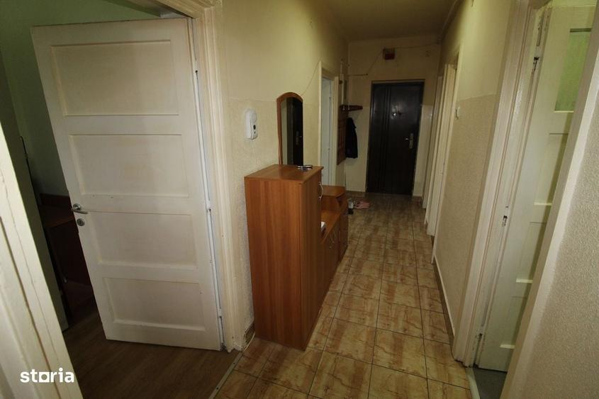 Apartament cu 3 camere în Est