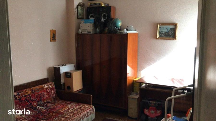 Apartament cu 3 camere în Moșilor