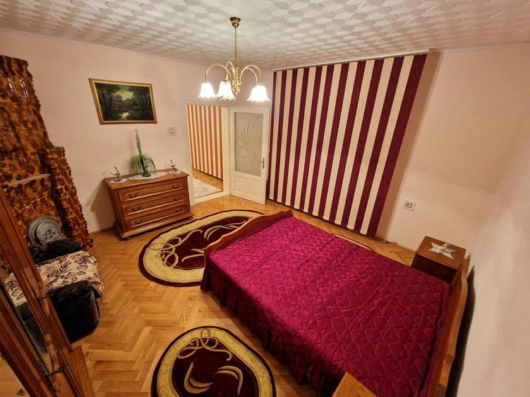 Casă cu 4 camere în Central