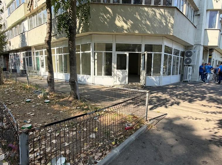 Spațiu comercial, de 140 mp, în Baicului