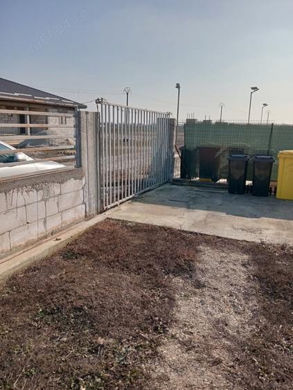 Casă cu 4 camere în Ciorogârla