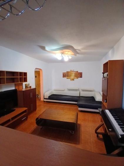 Apartament de vanzare - 2