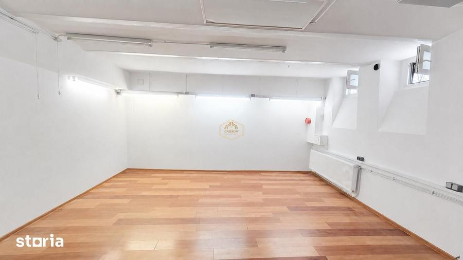 Spațiu comercial, de 99 mp, în Central