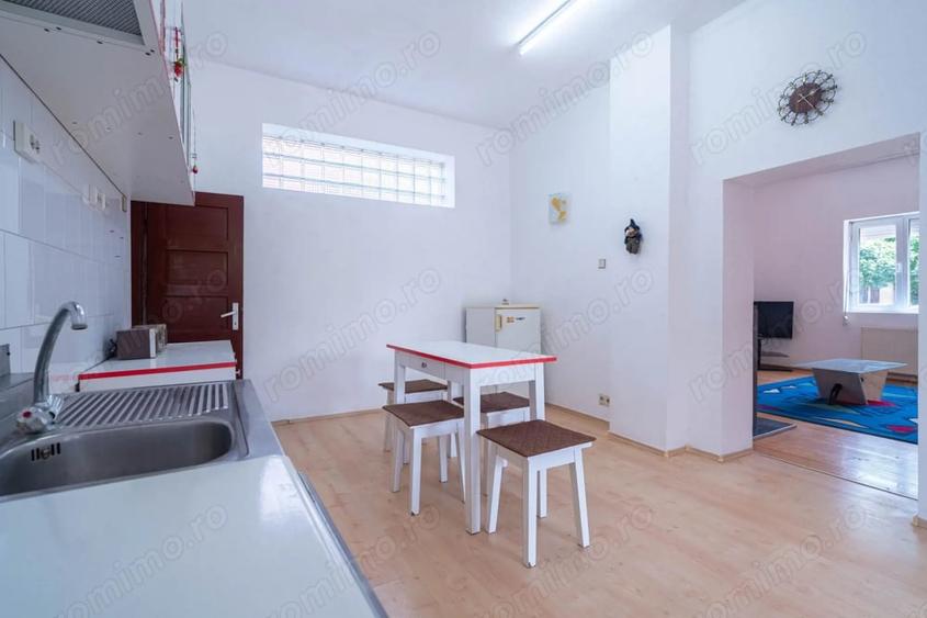REZERVAT! Casa 5 camere - teren 688 mp - Parneava - COMISION 0 - 3