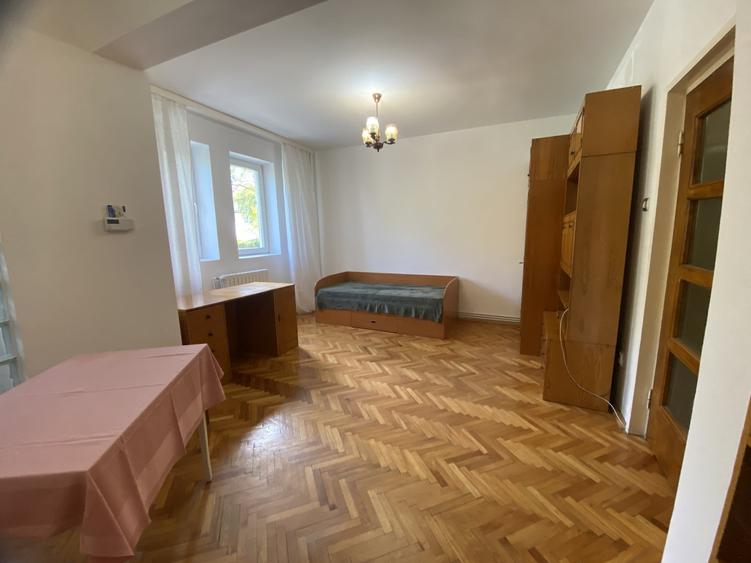 Apartament cu 2 camere decomandat, mobilat în Zorilor