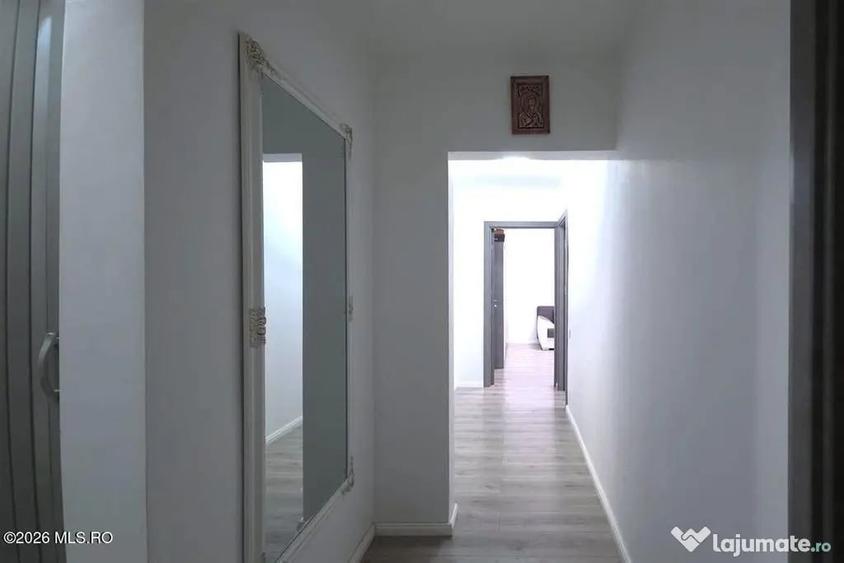 Apartament cu 2 camere decomandat în Poarta 6