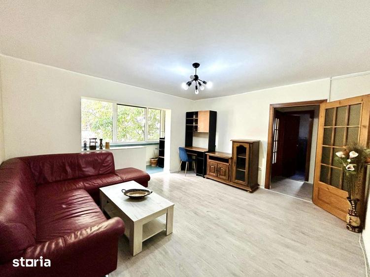 Apartament cu 3 camere semidecomandat în Complex Studențesc