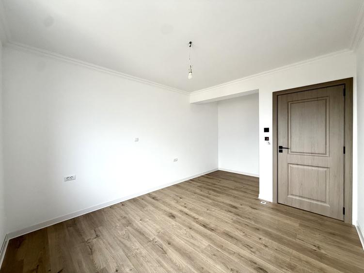 Duplex cu 3 camere cu Canalizare în Sânandrei