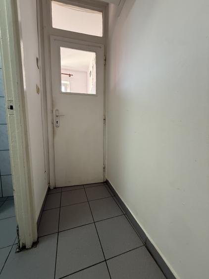Garsonieră decomandată, mobilată în Olimpia-Stadion