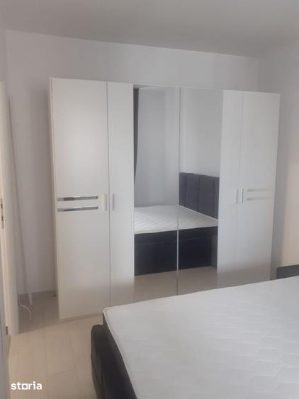 Apartament cu 2 camere decomandat în Titan