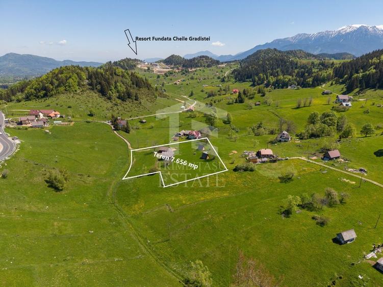 Teren Construcții intravilan de 7656 mp, în Fundata