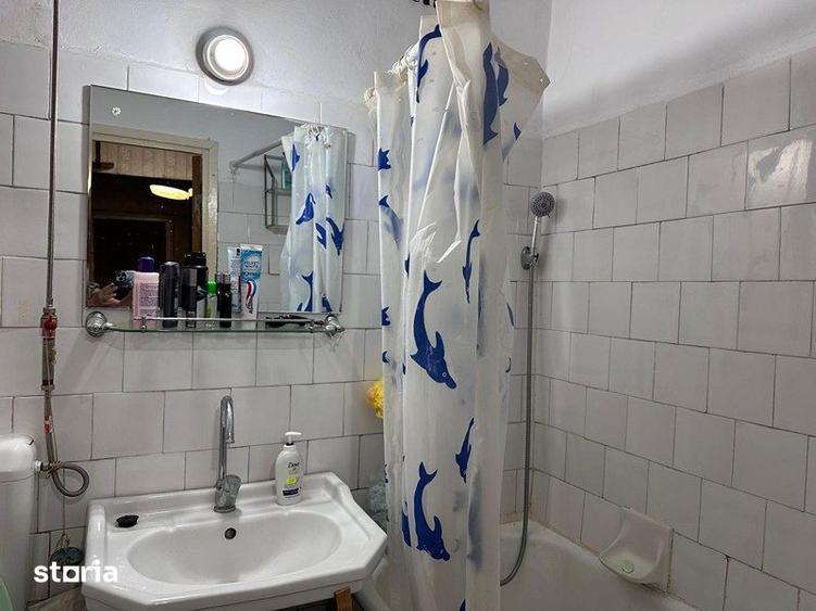 Apartament cu 4 camere decomandat în Berceni