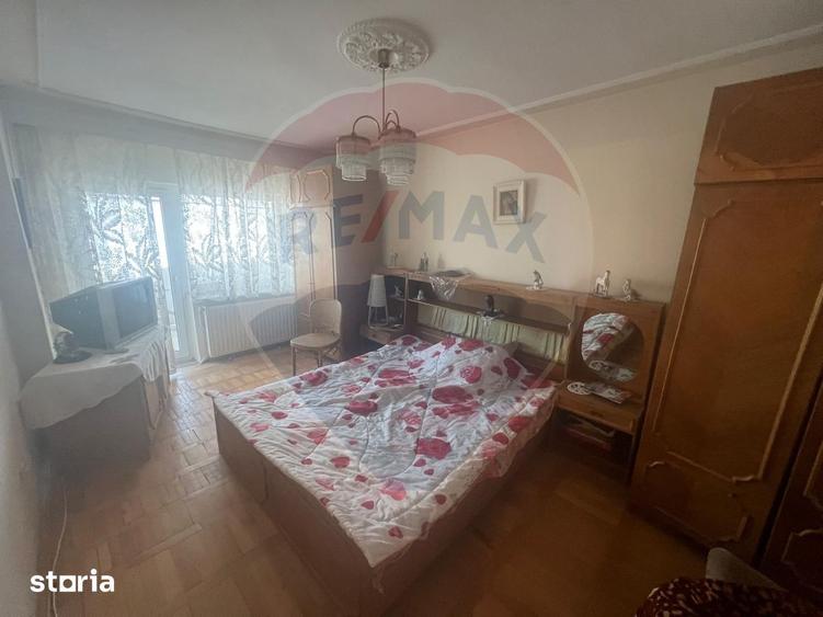 Apartament cu 3 camere, mobilat în Brăilei