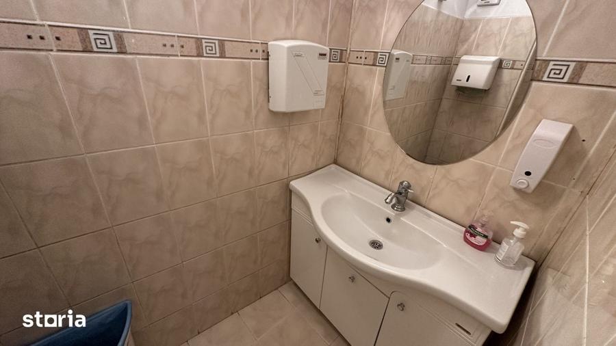 Apartament cu 7 camere în Central