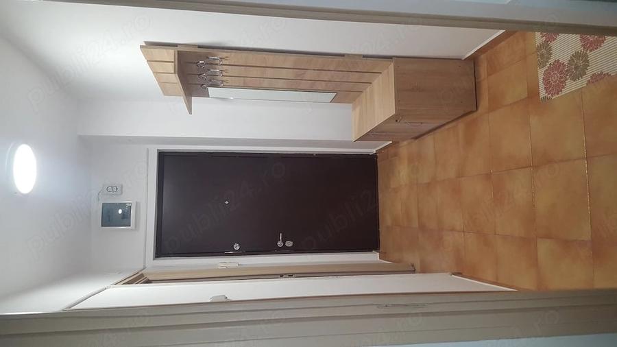 Apartament cu 3 camere semidecomandat în Chibrit