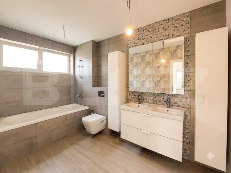 Casă individuală cu 5 camere cu Canalizare în Borhanci