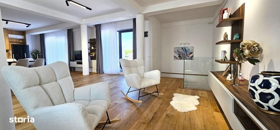 Apartament cu 4 camere, mobilat în Central