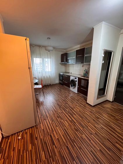 Apartament cu 2 camere decomandat în Timpuri Noi