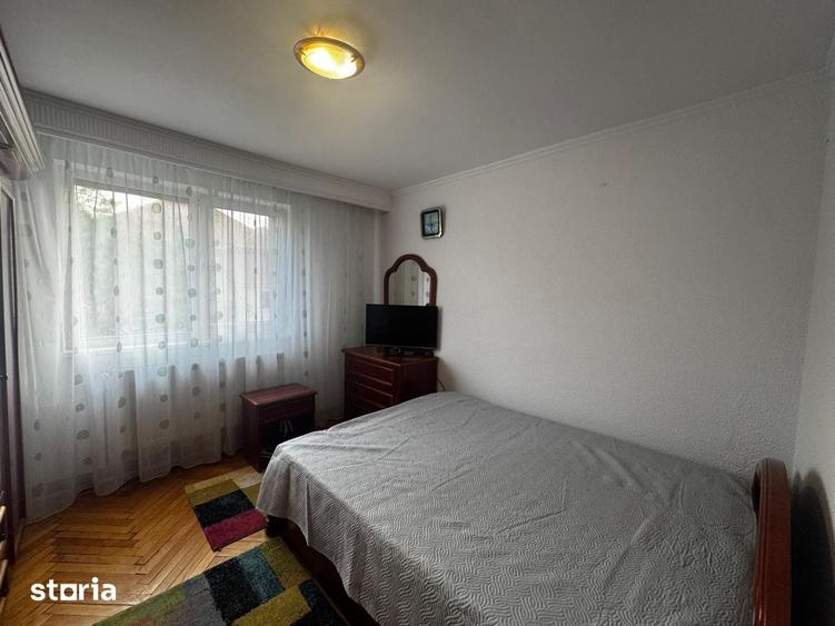 Apartament cu 3 camere decomandat în Banat