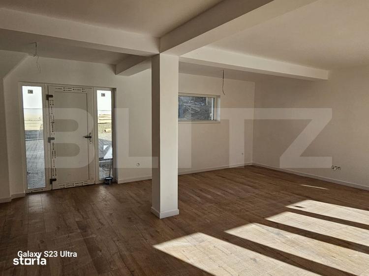 Casă cu 4 camere cu Teren 275 Mp în Tăuți