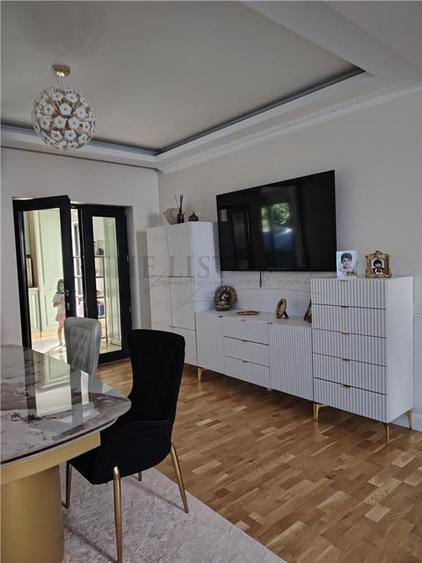 Vila 5 camere Tunari - 2