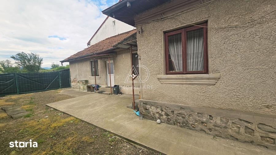 Casă cu 7 camere cu Teren 1296 Mp în Central