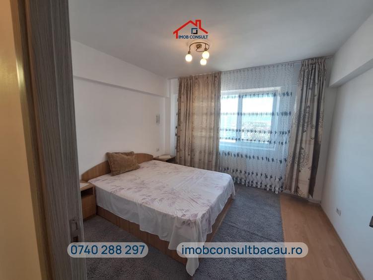 Apartament cu 3 camere decomandat în Letea