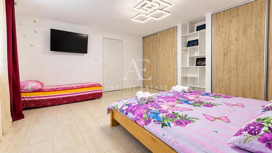 Apartament cu 3 camere decomandat, mobilat în Central