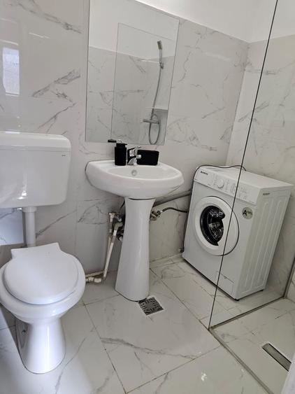 Apartament cu 2 camere semidecomandat, mobilat în Cotroceni