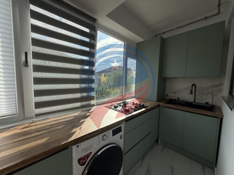 Apartament cu 2 camere semidecomandat, mobilat în 1 Mai