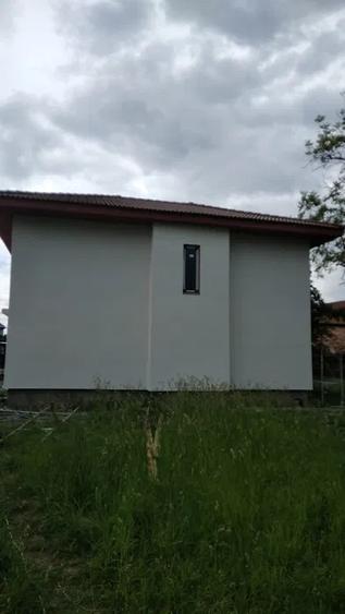 Casă individuală cu 4 camere cu Canalizare în Gilău