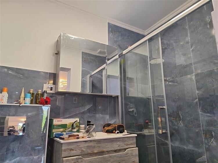 Casă individuală cu 4 camere cu Teren 1300 Mp în Alparea