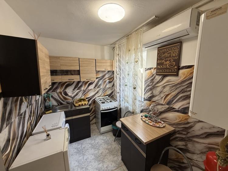 Apartament cu 2 camere de vanzare in Cetate 37 mp utli - 2