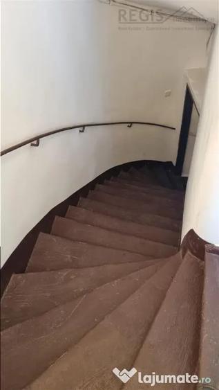 Apartament cu 2 camere semidecomandat în Centrul Istoric