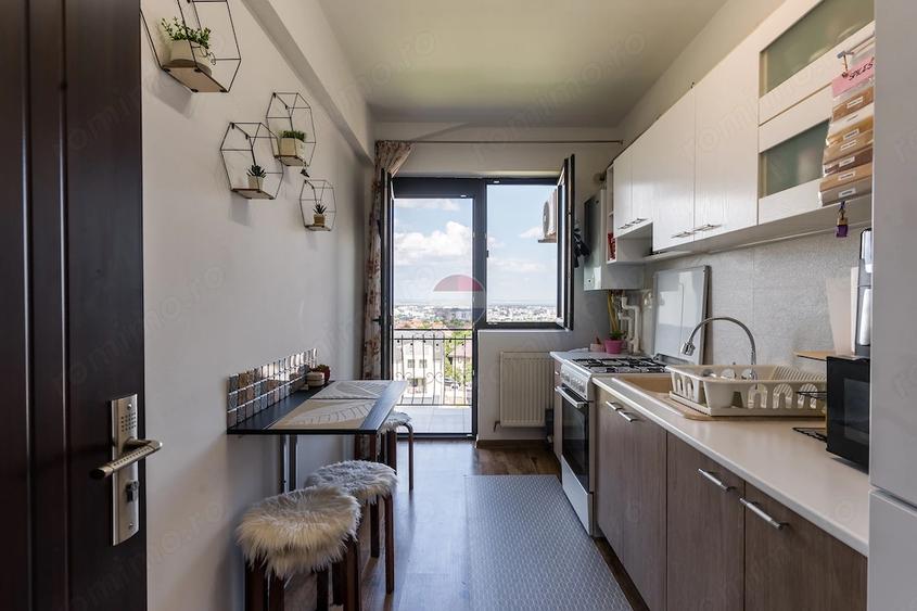 Apartament cu 2 camere decomandat în Galata