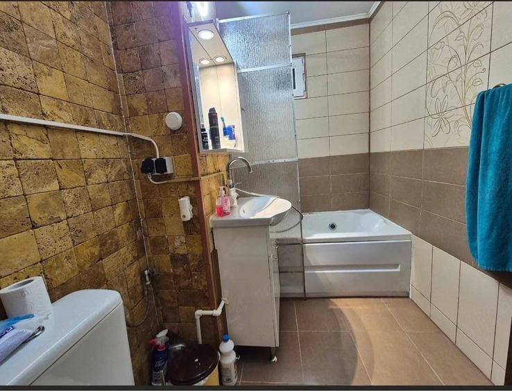 Apartament cu 3 camere decomandat în Brătianu
