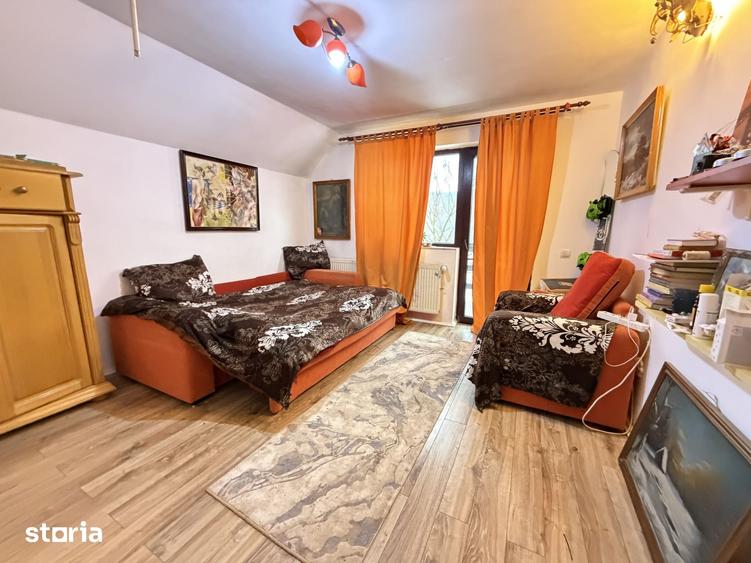 Casă cu 5 camere cu Teren 800 Mp în Traian