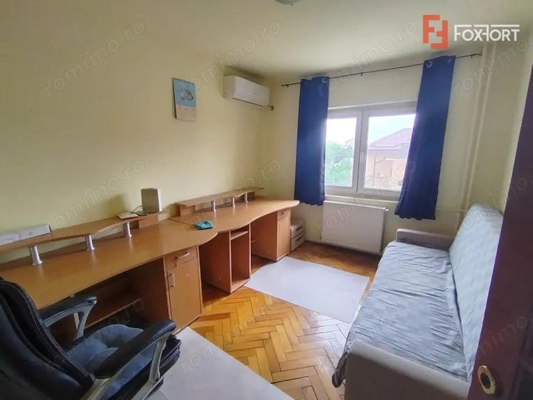 Apartament cu 3 camere decomandat în Soarelui